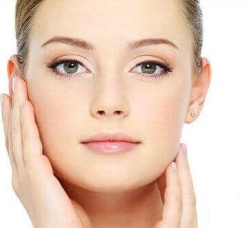 تنظيف الوجه من الدهون وأهم طريقة لتنظيف البشرة بوصفات طبيعية منزلية